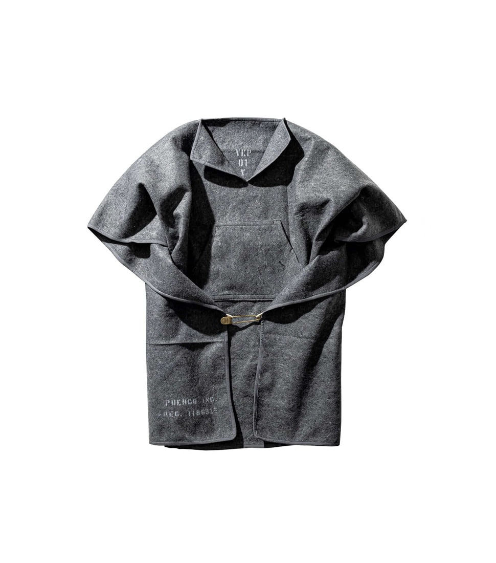 [PUEBCO]	FELTED BLANKET PONCHO &#039;GRAY&#039;